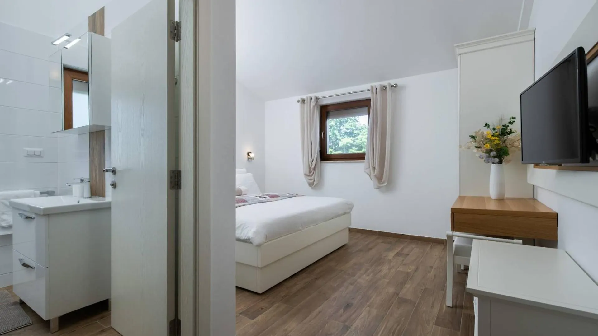 Villa Artist Vržnaveri 0*,  クロアチア